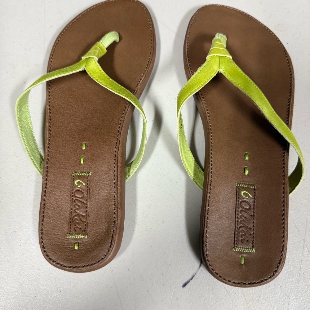NWOT Olukai Women's Brown and Green Flip Flop Sandals